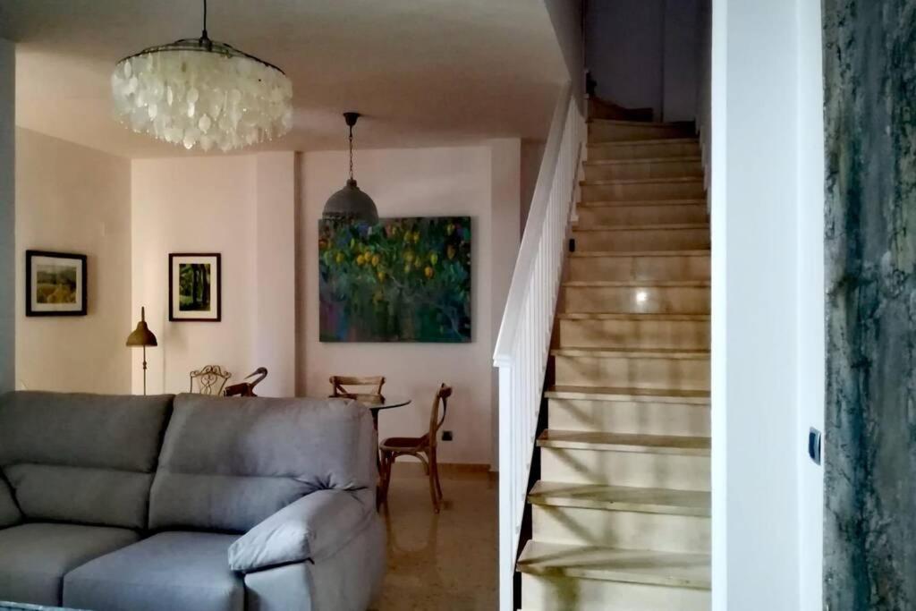 El Patio De San Bernardo Apartment Seville Luaran gambar